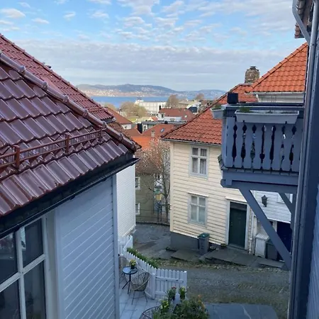 Апартаменты Skansen Берген